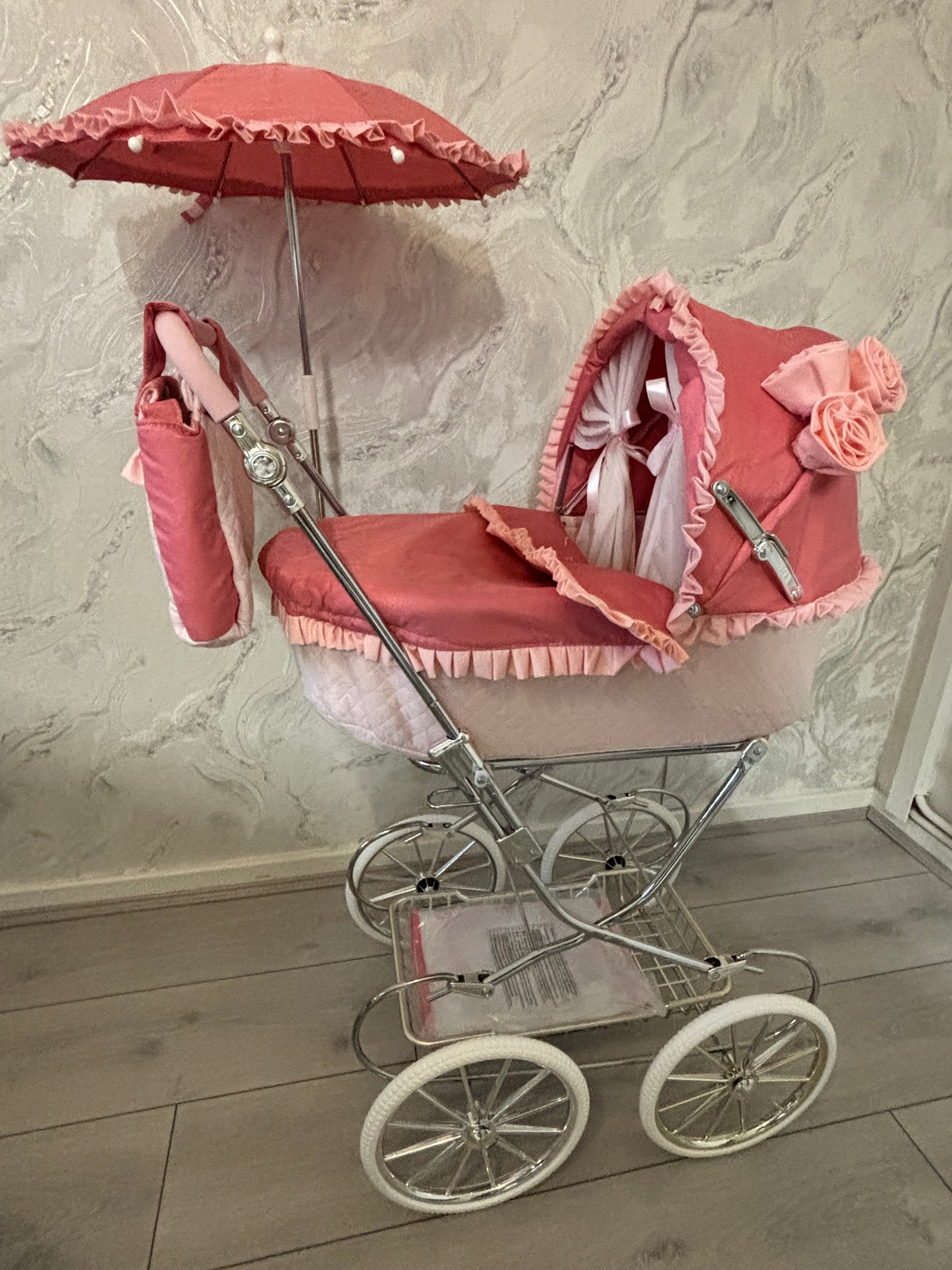 Roma Annie Dolls Pram