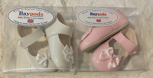 Girls patent bow babypod shoes
